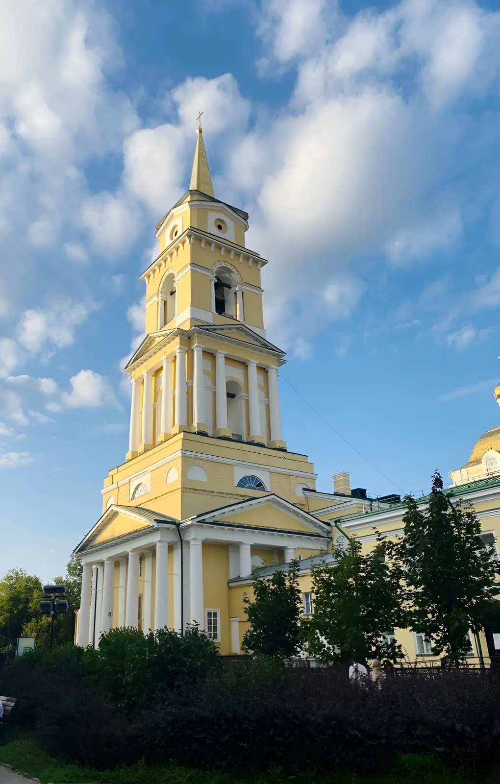 Пермь: пульс города и загадки деревянного зодчества