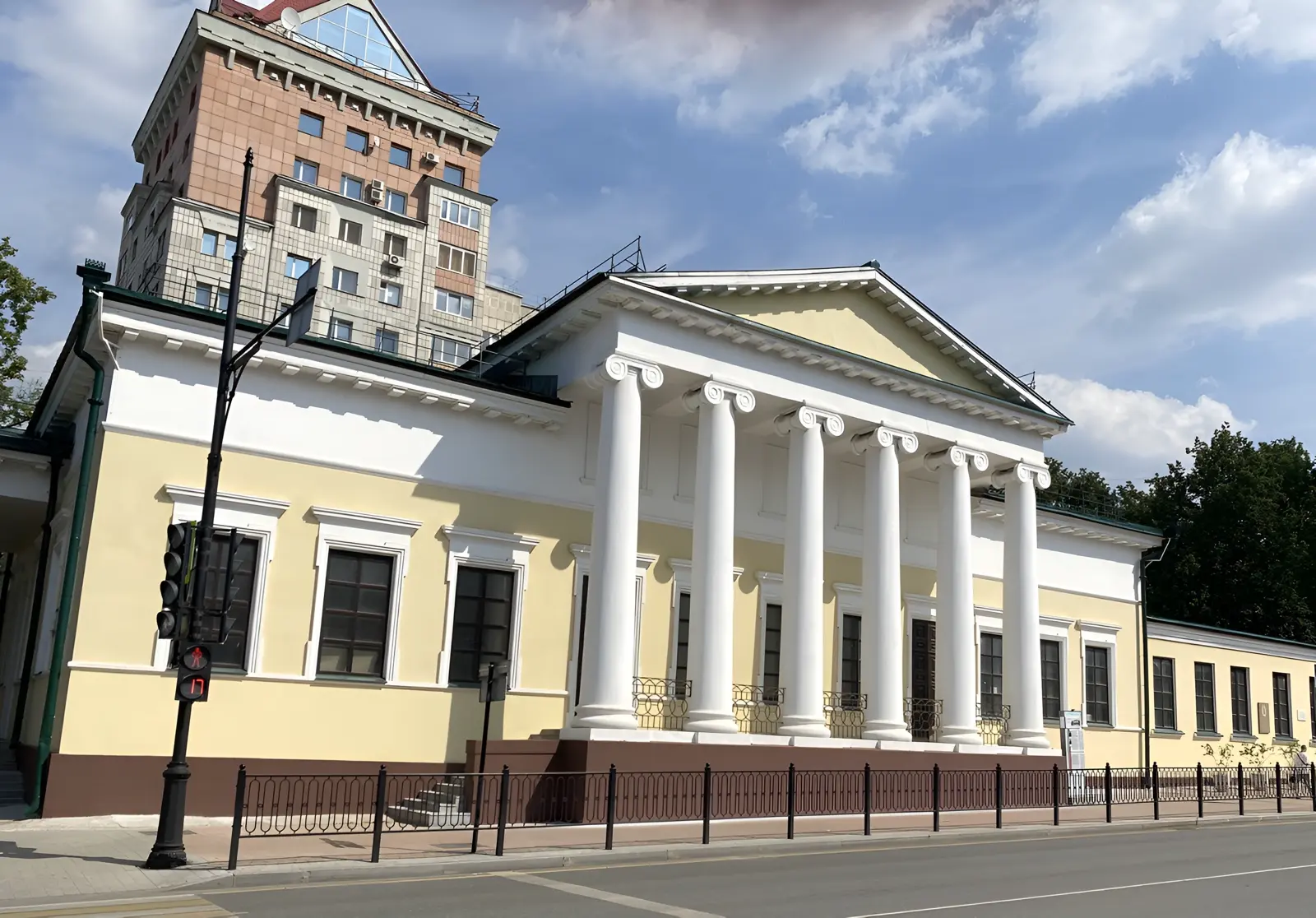 Пермь, город на Каме: металлургический лад, купеческий дух и современный арт